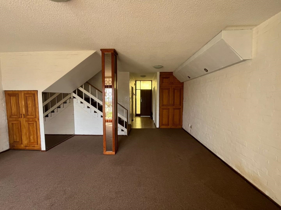 To Let 3 Bedroom Property for Rent in Humewood Eastern Cape